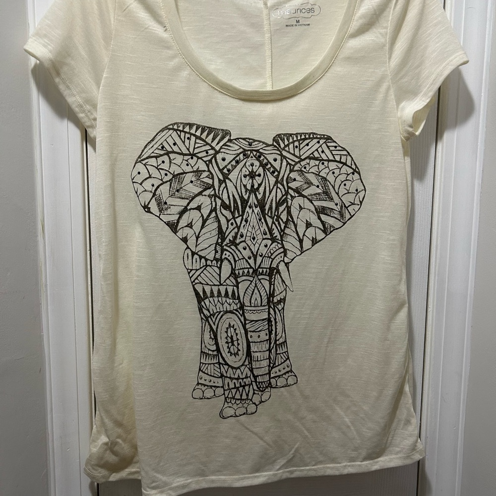 Maurices Ivory Elephant Graphic Tee